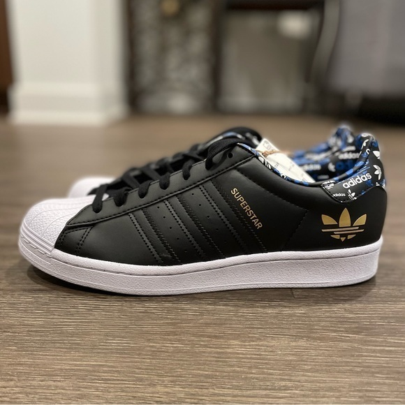 adidas Other - Adidas Superstar core black/core black/gold met sz 11.5